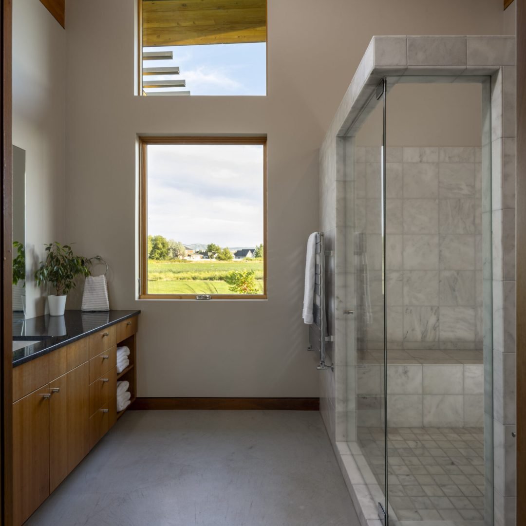 Images © Paul Lavold