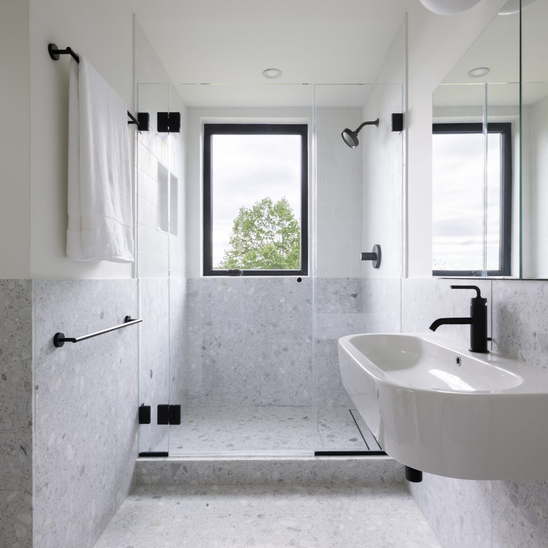 Images © Devon Banks