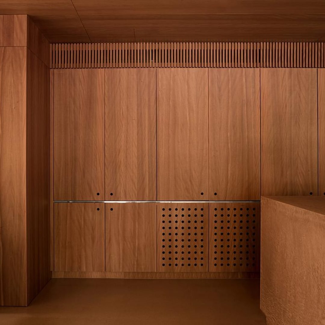 Images © Traianos Pakioufakis