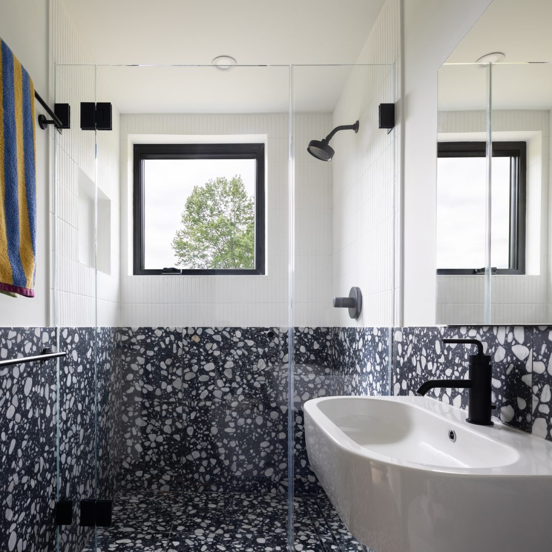 Images © Devon Banks