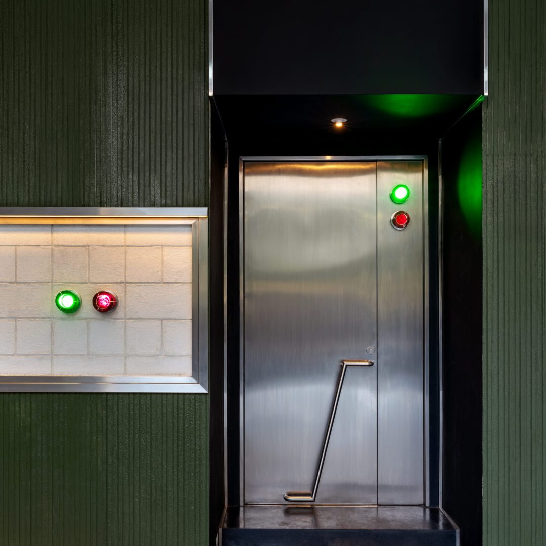 Images © Scott Woodward