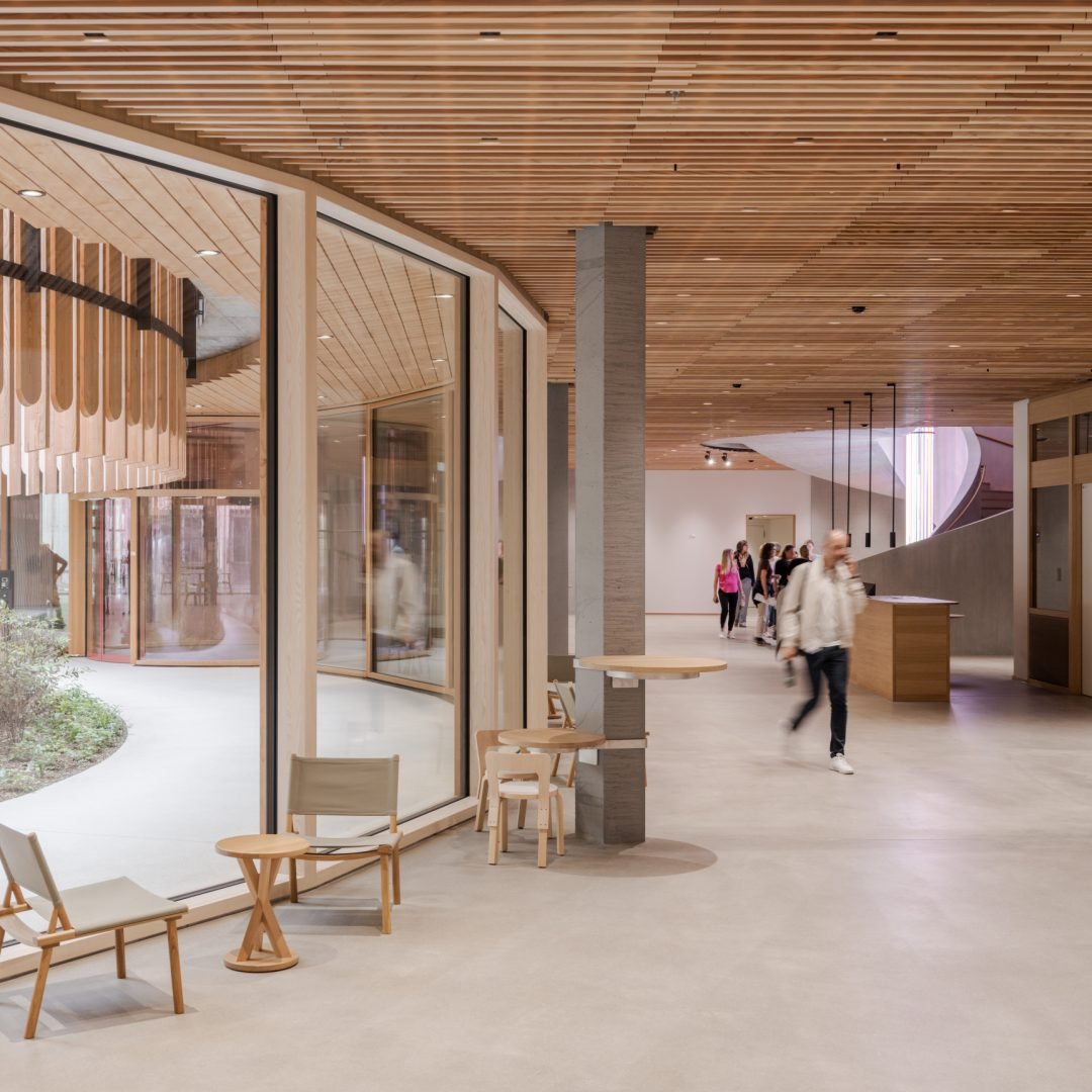 377_CP_240910_1133_MME_PRI_WEB