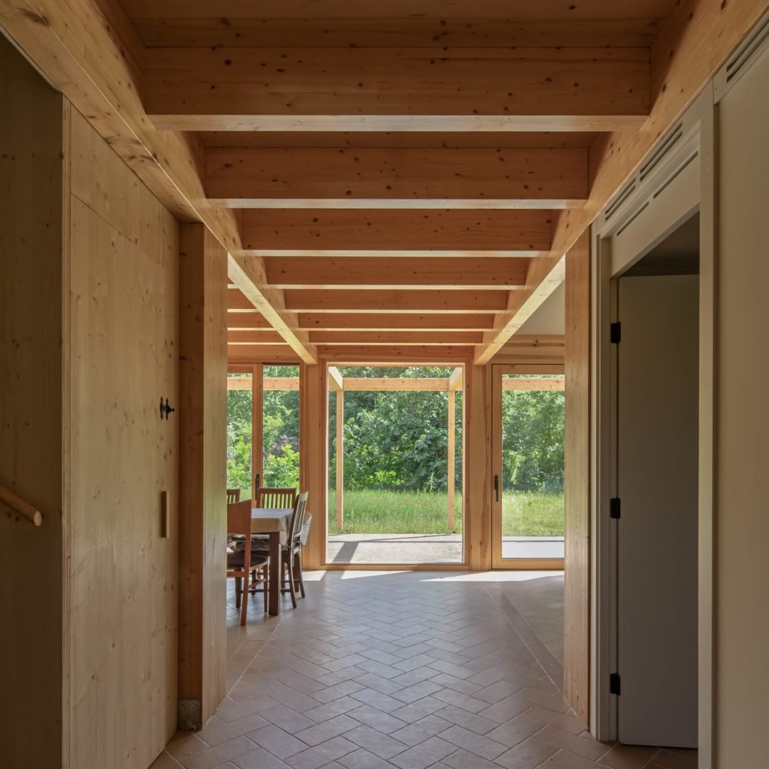 Images © Andres Flajszer