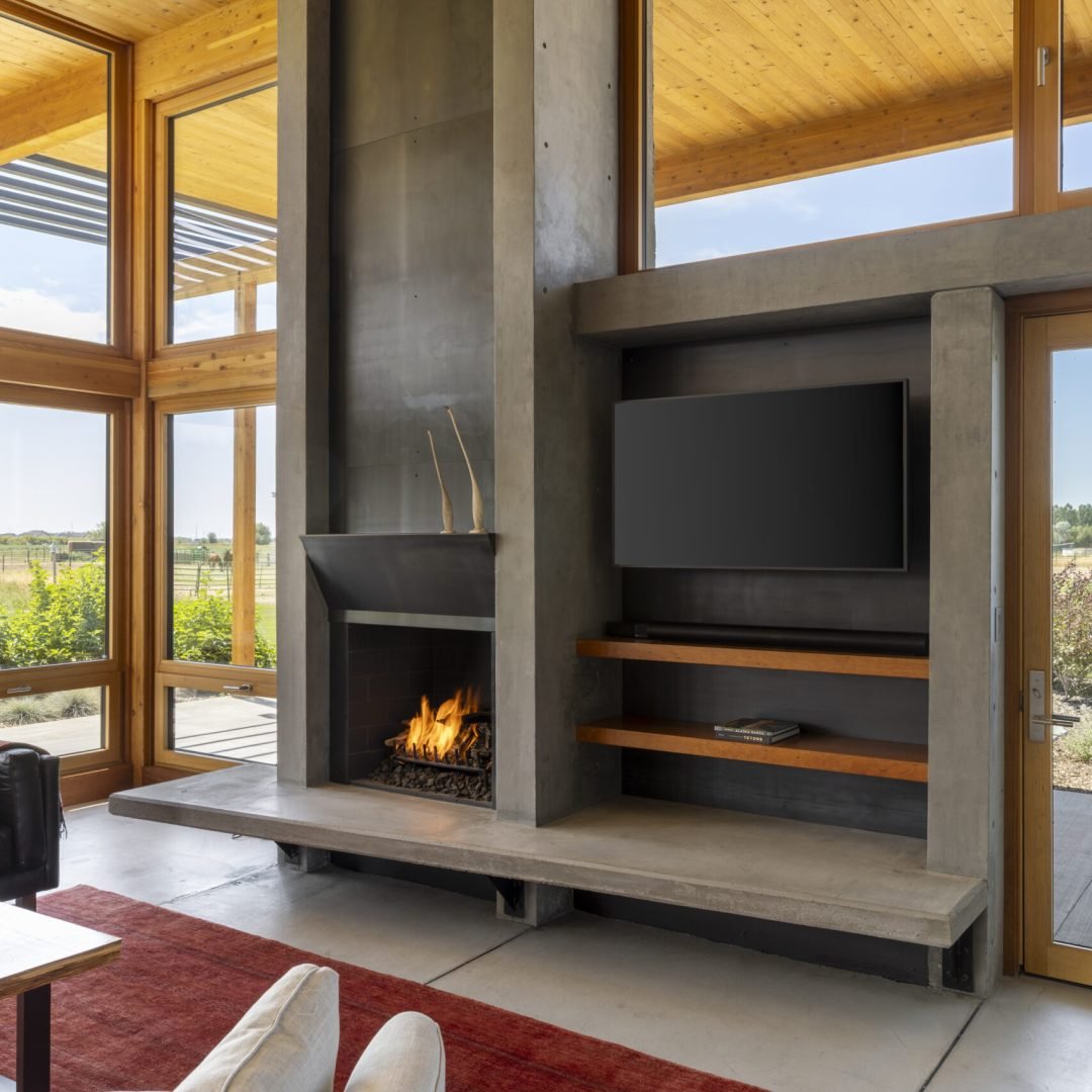 Images © Paul Lavold